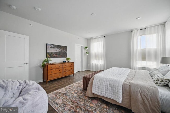 Building Photo - 44623 Wolfhound Sq