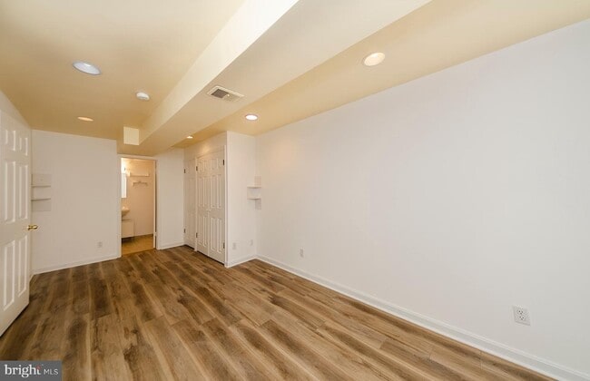 Building Photo - 628 Tazewell Rd NW