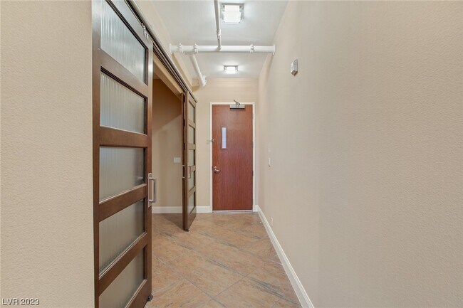 Building Photo - 11441 Allerton Park Dr