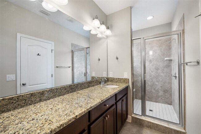 Building Photo - 4123 Windcrest Dr