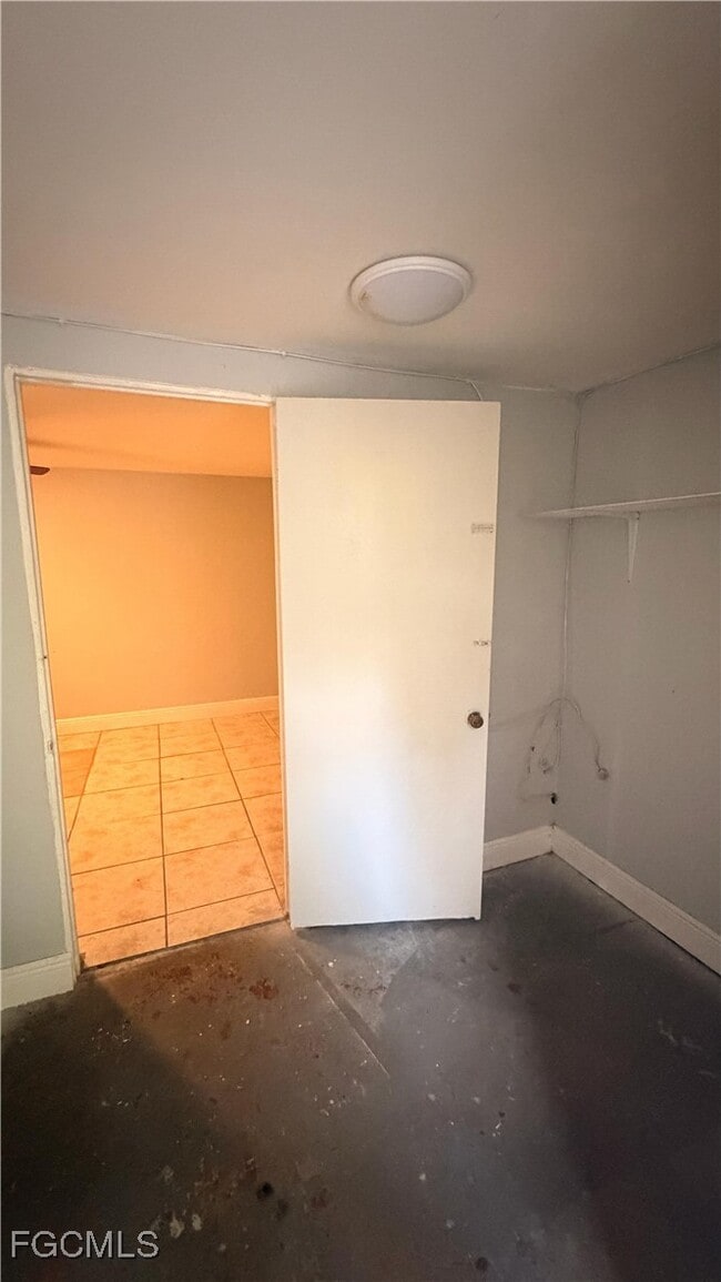 Building Photo - 2181 Coronet St