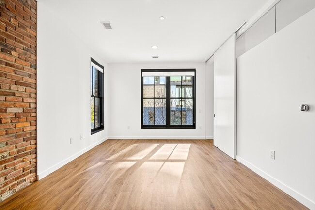 Building Photo - 57 N St NW