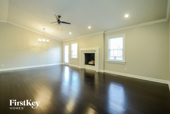 Building Photo - 4004 Pawnee Rosa Dr