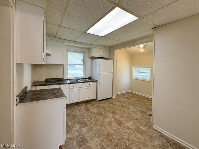 Building Photo - 404 Noah Ave