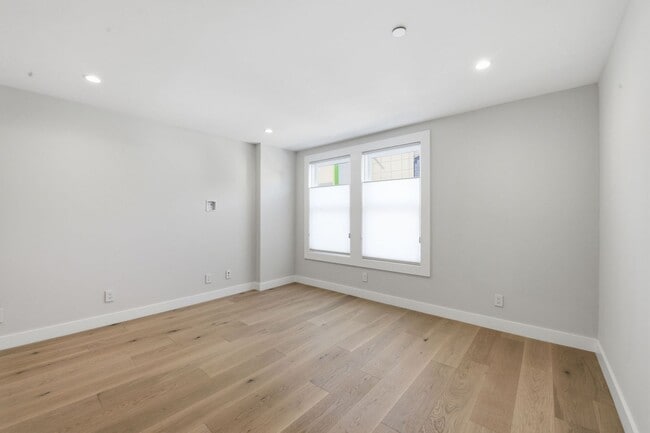 Building Photo - 1488 9th Ave