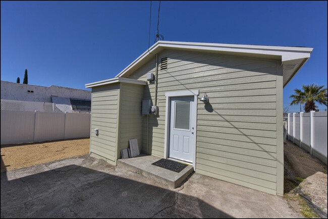 Building Photo - 4326 Manchester Ave