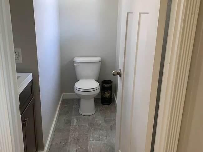 Building Photo - Beautiful ranch style starter home