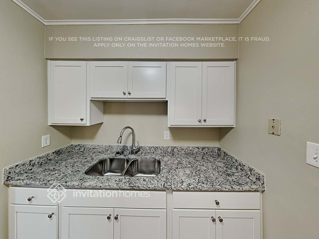 Building Photo - 3913 Mesa Ave