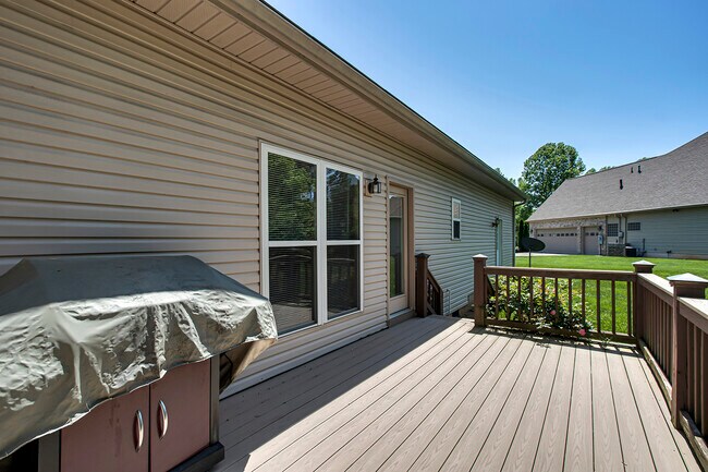 Building Photo - 111 Waynoka Ln