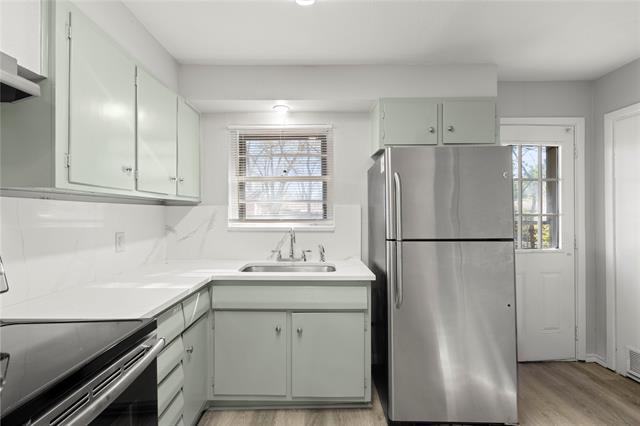 Building Photo - 1406 Ridgeview St