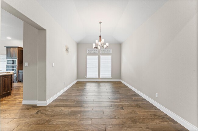 Building Photo - 18226 Dalyell Dr