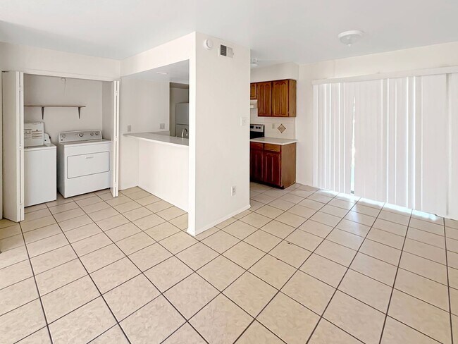 Building Photo - 4016-4022 North Calle Grande