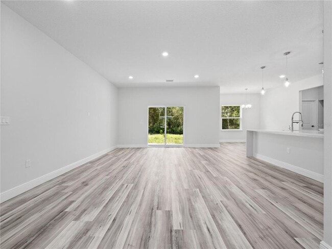 Building Photo - 4034 SW 157th Place Rd