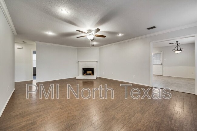 Building Photo - 2641 Salt Maker Way