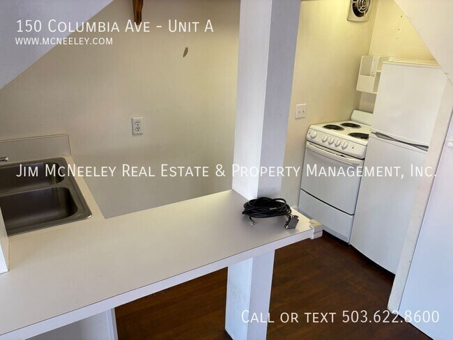 Building Photo - 150 Columbia Ave
