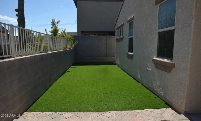 Building Photo - 11451 S Orion Dr