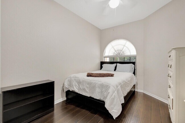 Building Photo - 4095 Sea Mist Way