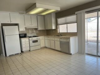 Building Photo - 7112 Parasol Ln
