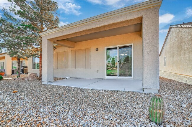 Building Photo - 7349 Shelduck St