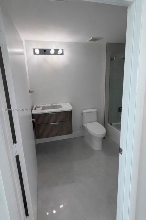 Building Photo - 2475 Brickell Ave