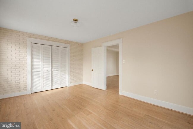 Building Photo - 455 Deale Rd