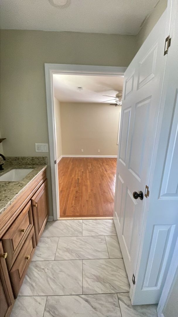 Building Photo - Archdale 4 bed / 2.5 bath