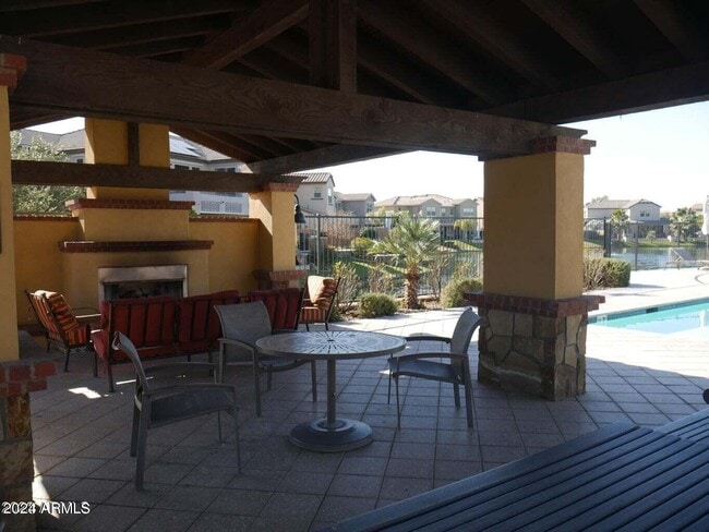 Building Photo - 4077 S Sabrina Dr