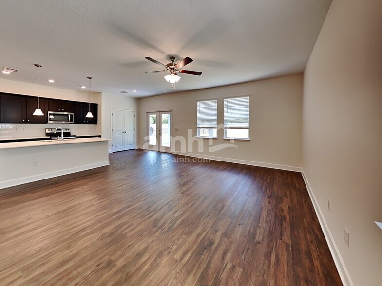 Building Photo - 1109 Walden Pond Dr