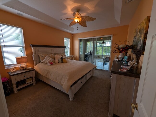 Building Photo - 718 Bunker View Dr