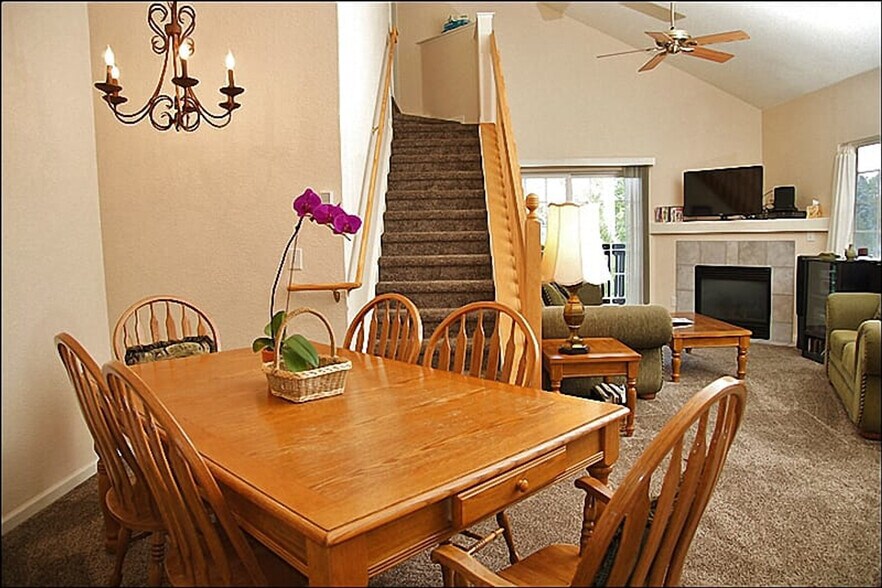 Building Photo - 1204 Mountain Village Cir