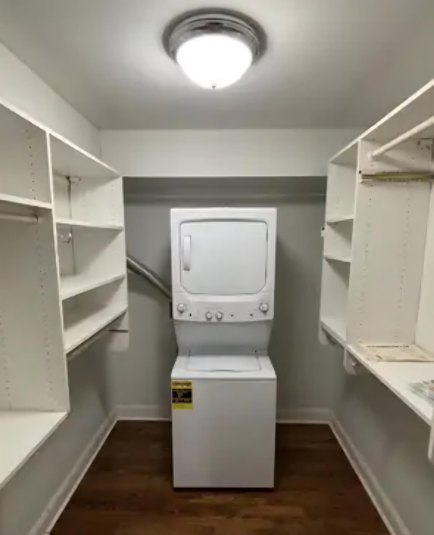 Building Photo - 341 Homeland Southway