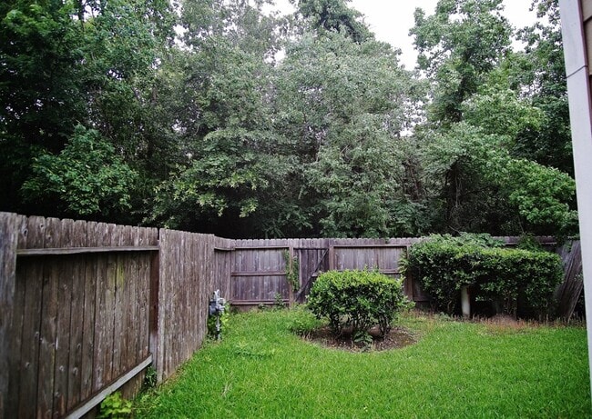Building Photo - 13051 Iris Garden Ln