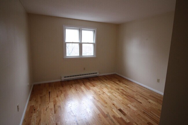 Building Photo - 73 E Broadway