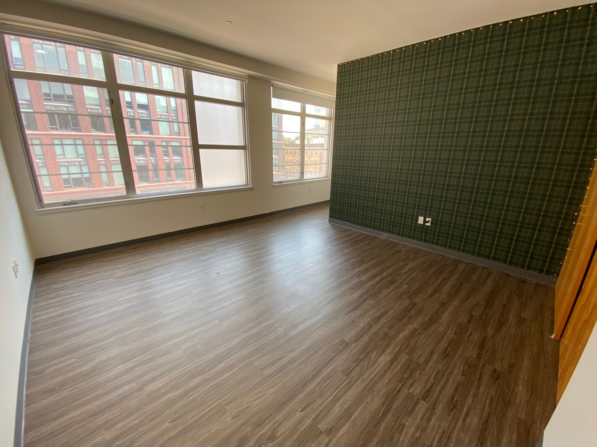 Building Photo - 147 E Berkeley St