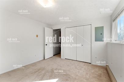 Building Photo - 820 S Liberty Dr