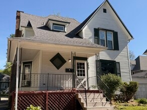 Building Photo - 227 W Locust St