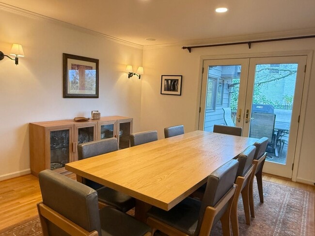 Building Photo - Beautiful & Bright! Sunning Council Crest Home W/ Exceptional Outdoor Sitting/Entertaining Areas!