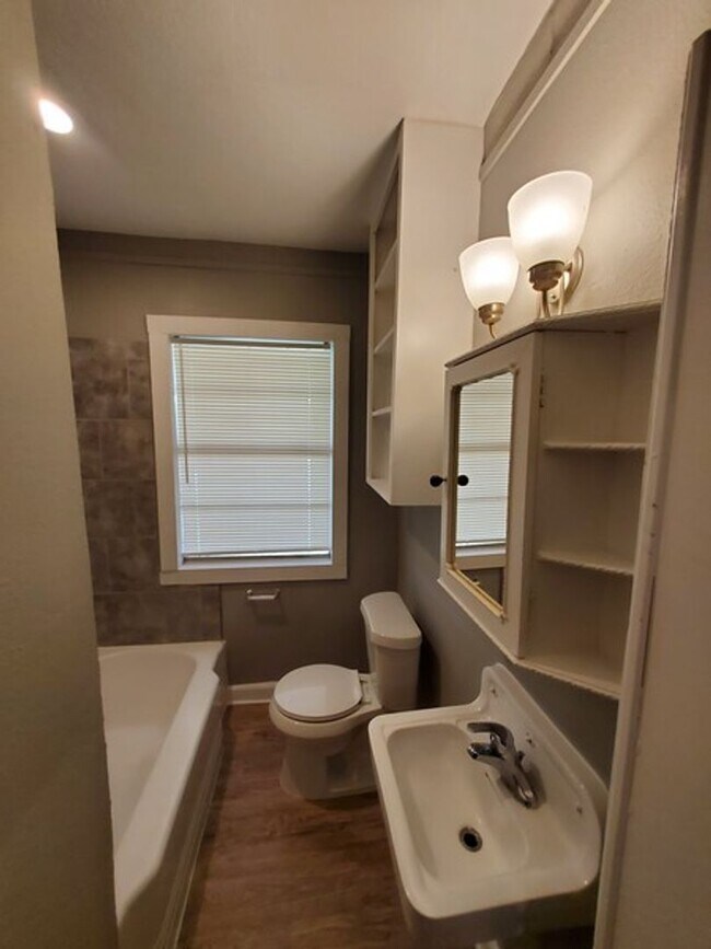 Building Photo - Schertz 3 bedroom 2 bath