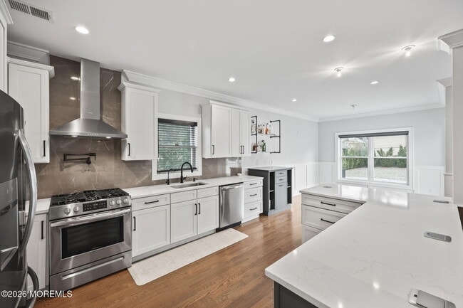 Building Photo - 28 Rector Pl