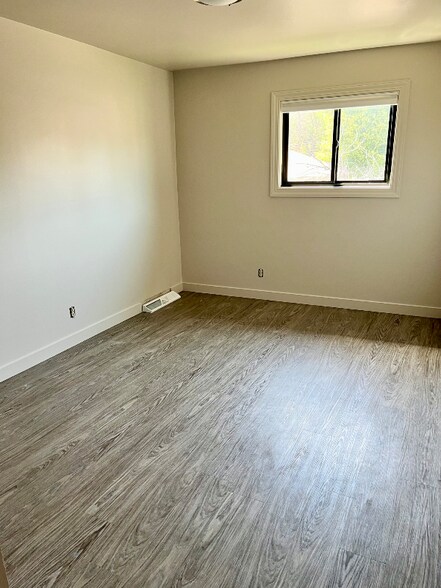 Building Photo - 420 Lordwith Dr