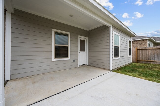 Building Photo - 23114 True Fortune Dr