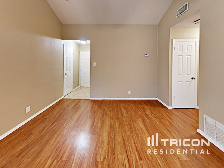 Building Photo - 5126 Casa Oro St
