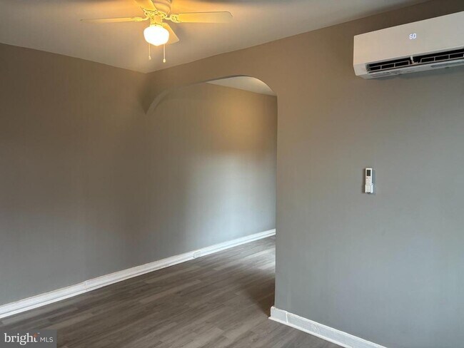 Building Photo - 2124 Maryland Ave