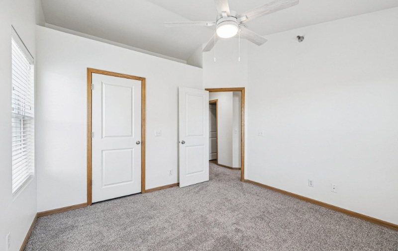 Building Photo - 6810 S 182nd Ct