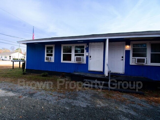 Building Photo - 412 Lake Ave