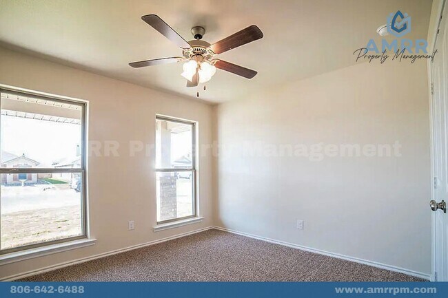 Building Photo - Rare 3 Bedroom In Greenland ISD!