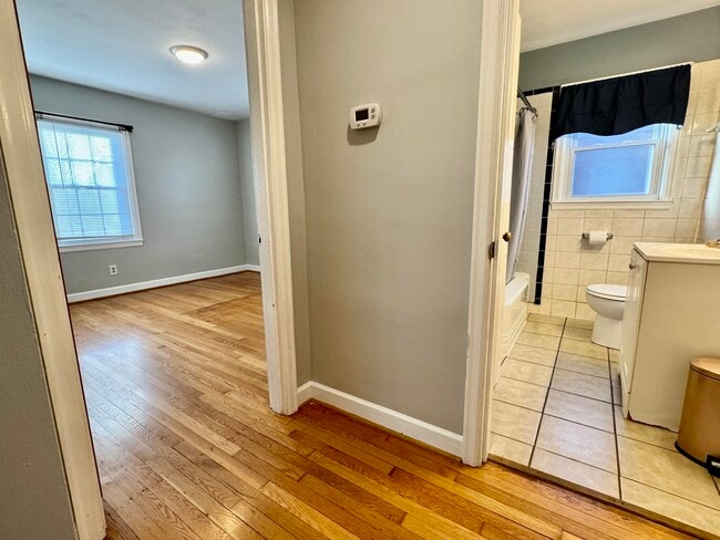 Building Photo - 479 Stratford Dr