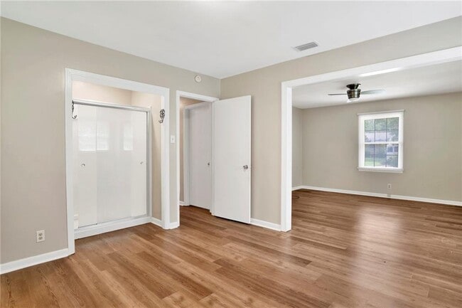 Building Photo - 6023 Lazy Ln