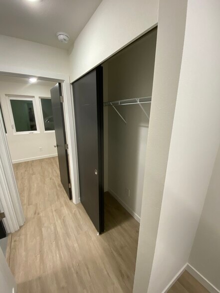 Building Photo - 2609 S Judkins St