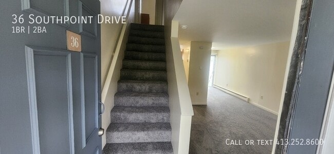 Building Photo - 36 Southpoint Dr